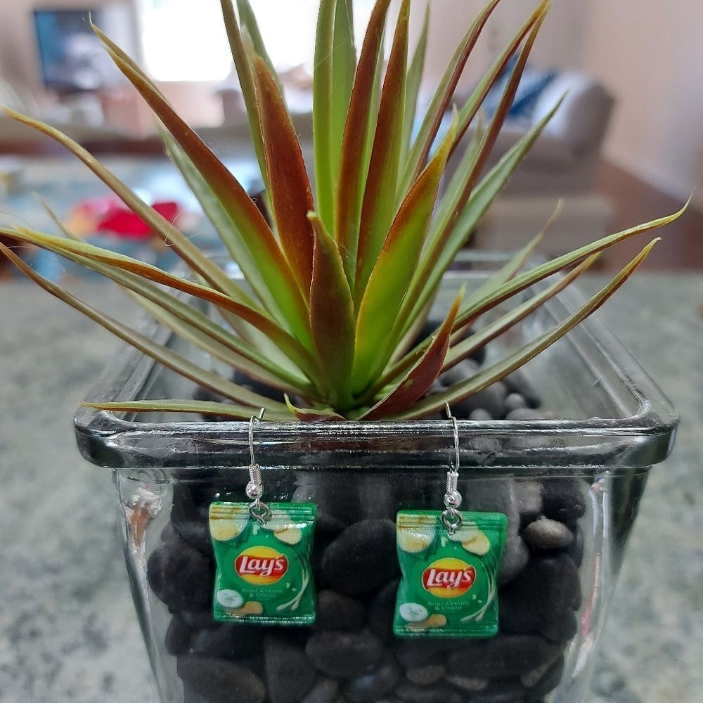 Assorted chip earrings Lays, Doritos, Ruffles - Picture 10 of 16